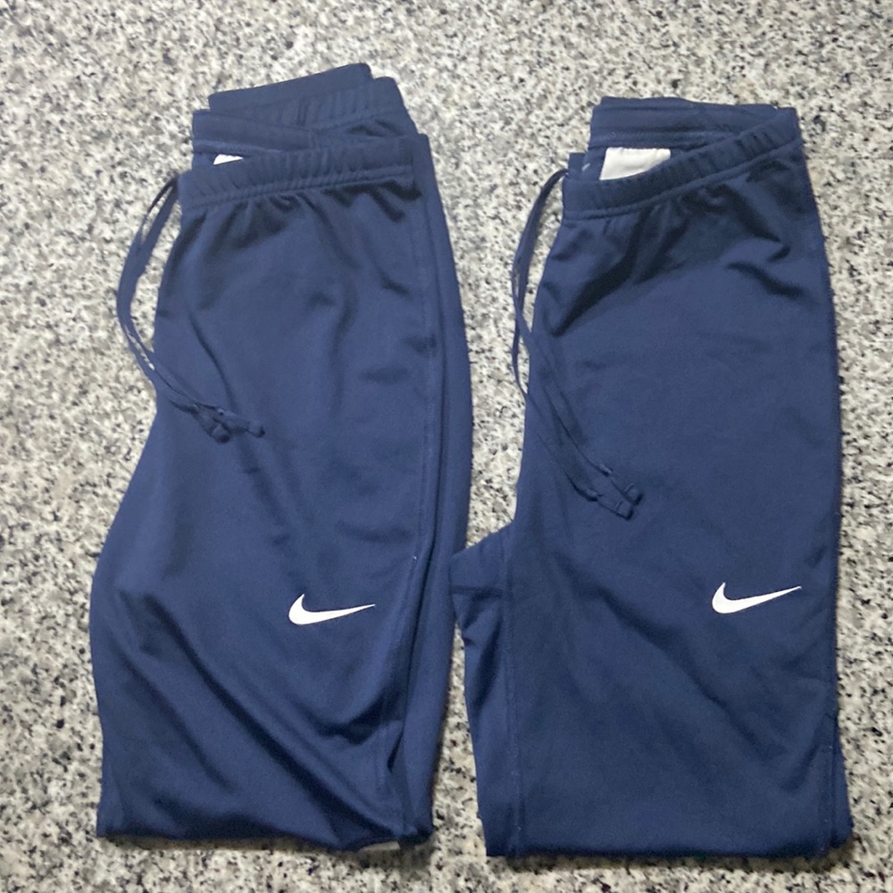 Women’s athletic pants